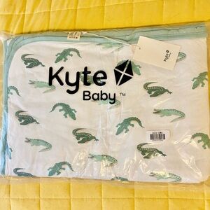 Kyte BABY Crocodile Toddler Blanket